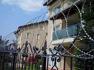 Düzlemsel Jiletli Tel Sistemleri